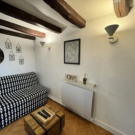 House In Near Historic Old Town בית נופש *